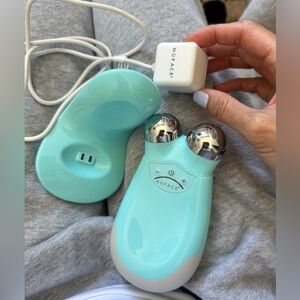 NuFace Aqua Blue Facial Toning Device